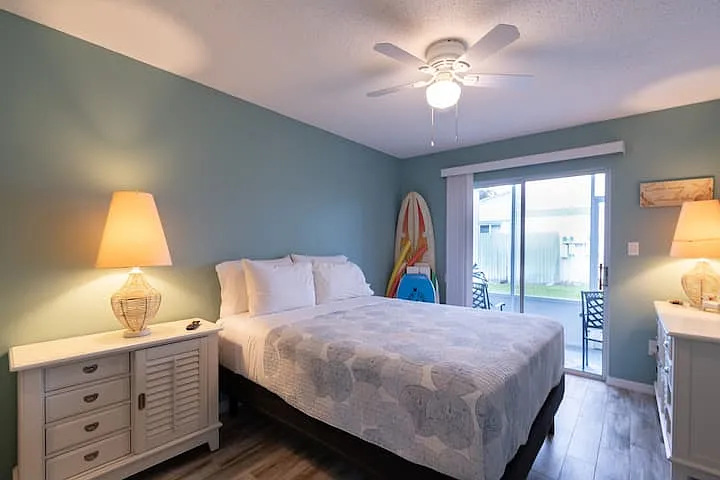 1 bed, 900 sqft, $2,460 — Photo 3