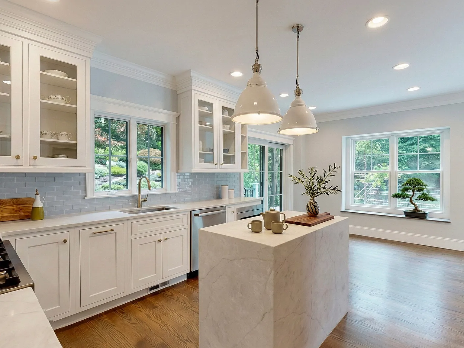 4 bed, 3.5 bath, 2000 sqft, $9,000 — Photo 3