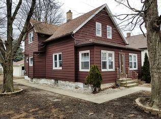 1021 Wilcox St, Joliet, IL 60435