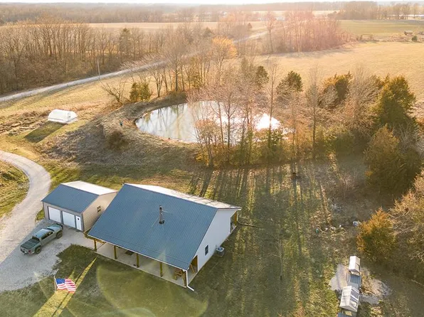 4710 Pike 451, Curryville, MO 63339