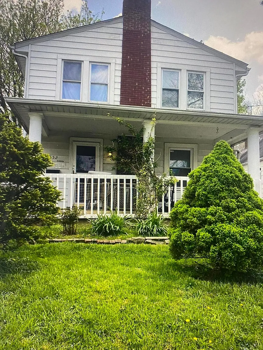 552 S Eureka Ave photo 1