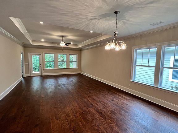 3rd image of 847 Avery Park Dr