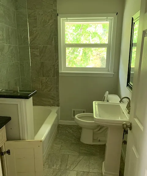 937 Roanoke Dr #1 — Photo 5