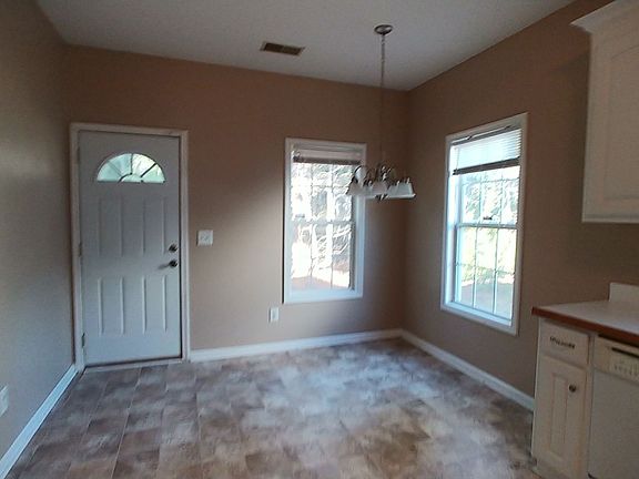 3rd image of 1224 Stoneridge Ln