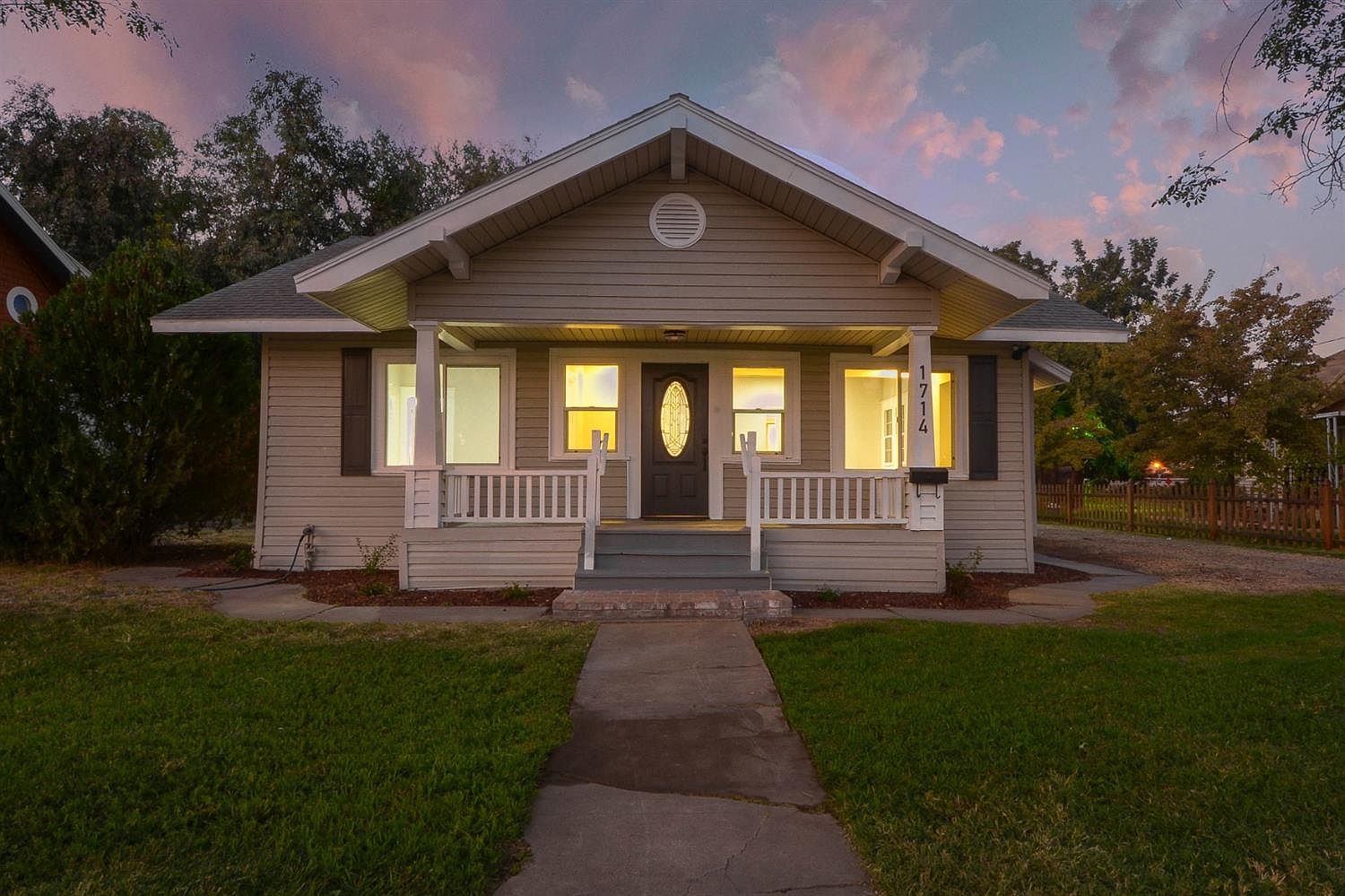 1714 E Blossom St, Dos Palos, CA 93620 Zillow