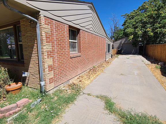 2nd image of 1260 Pinyon Ave