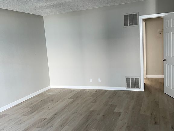 5th image of 4525 Santo Tomas Dr #3