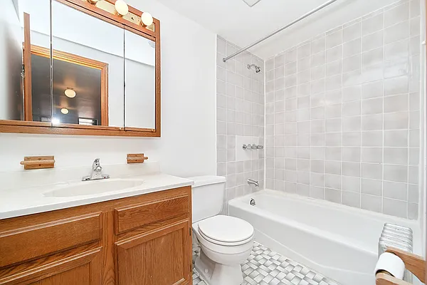 Rented by Living New York | media 13