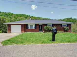 147 Pine Dr, Poca, WV 25159