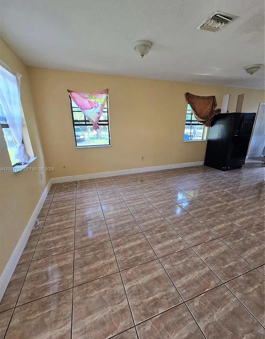 Pinewood Park Pl Amd 2nd — Photo 4