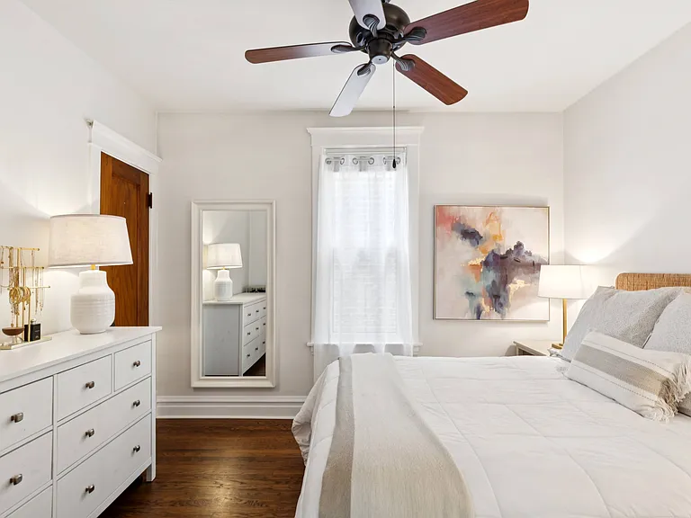 3541 N Oakley Ave #2 — Photo 6