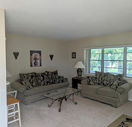 3rd image of 113 Waltham E