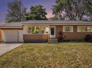 1553 Greenwich Rd, Muskegon, MI 49441