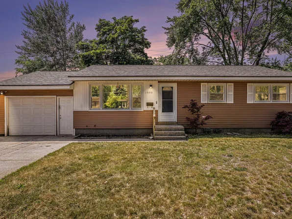 1553 Greenwich Rd, Muskegon, MI 49441