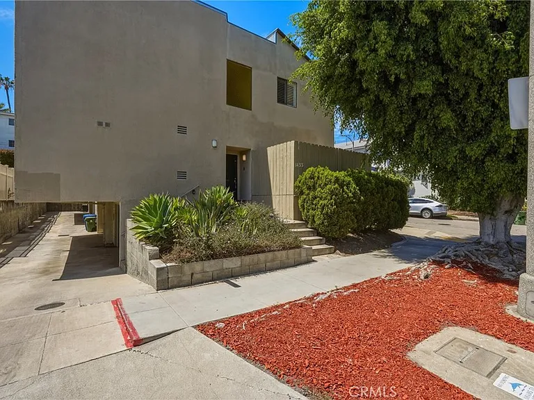 1433 S Beverly Dr — Photo 38
