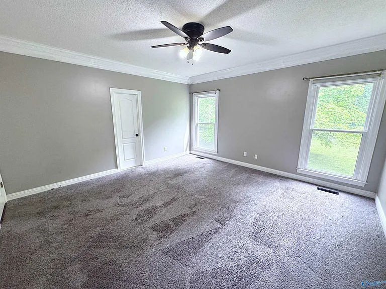 192 Rosecliff Dr — Photo 32