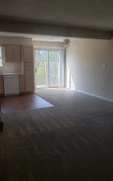 1262 NW Phelps Ct — Photo 1