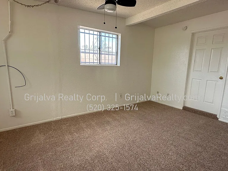 3325 S Elson Ave — Photo 10