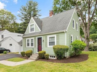 51 Meriam St, Wakefield, MA 01880