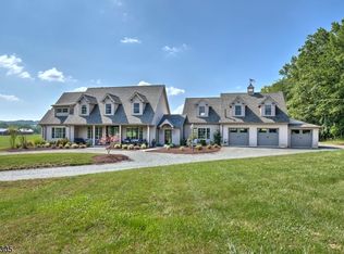 261 Pottersville Rd, Gladstone, NJ 07934