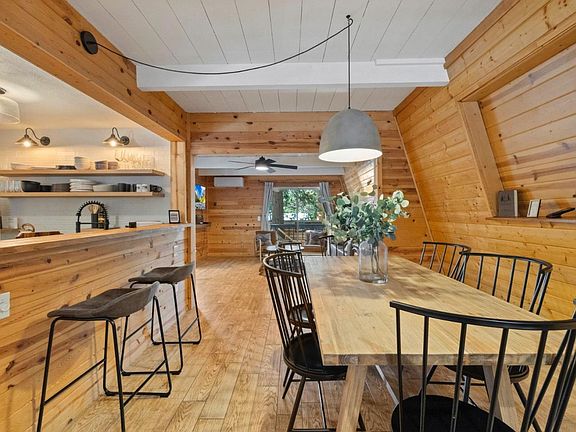 3rd image of 22785 Ellmaro Dr W