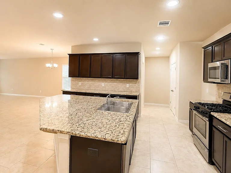3403 McDonough Way — Photo 6