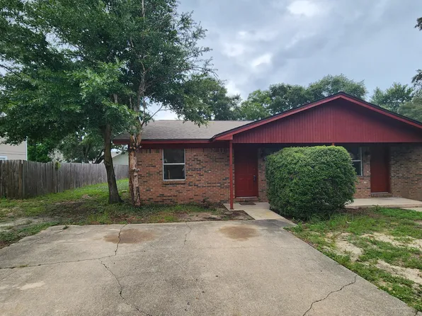 86 Josie Rd, Mary Esther, FL 32569
