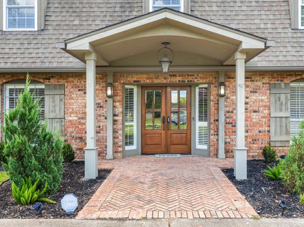 2719 Holcomb Rd, Orange, TX 77632