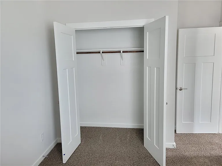 710 Granger Ln — Photo 10