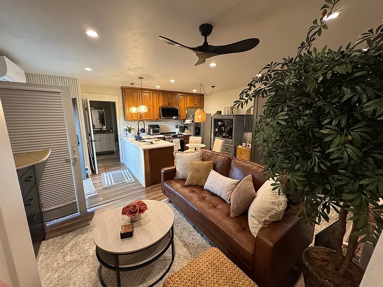 1020 Mallard Cir #B — Photo 6