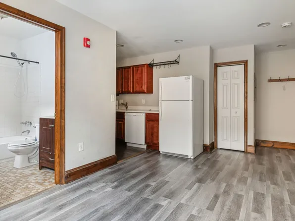 5101-21 Walnut St, Philadelphia, PA