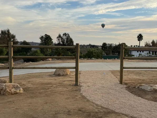 16592 Artesian Hills Ct, San Diego, CA 92127