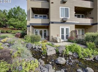 4970 SW Landing Dr APT 104, Portland, OR 97239