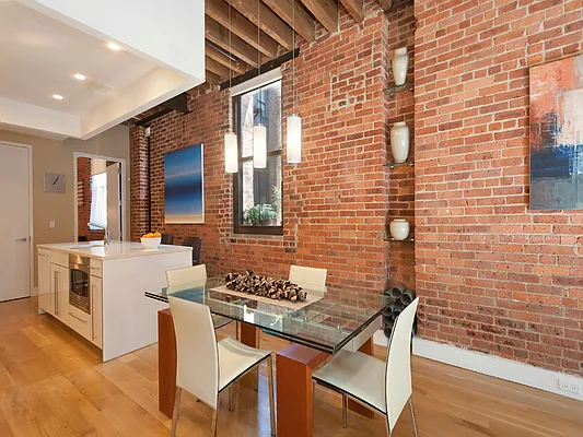 Sold by Sotheby's International Realty | media 12