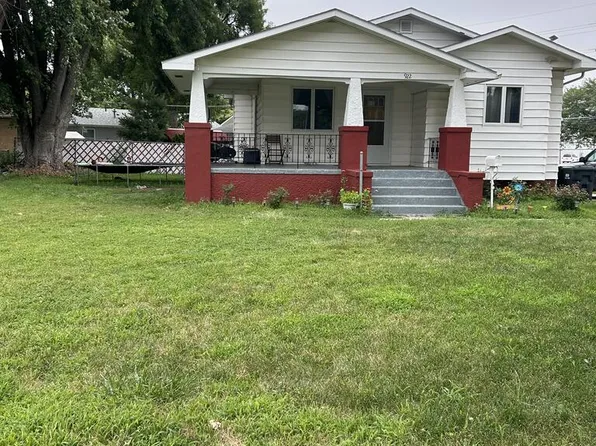 922 E Bismark Rd, Grand Island, NE 68801