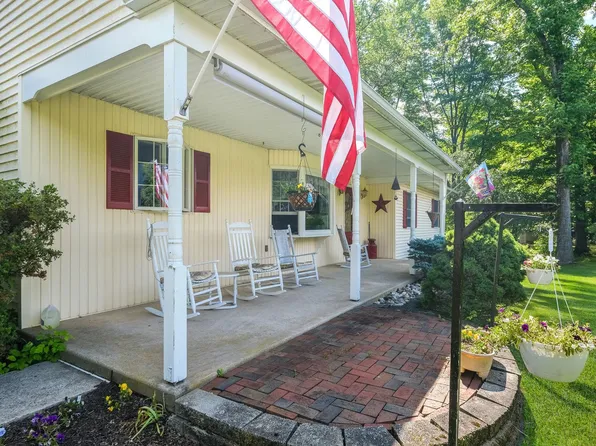 932 Davis Grove Rd, Horsham, PA 19044