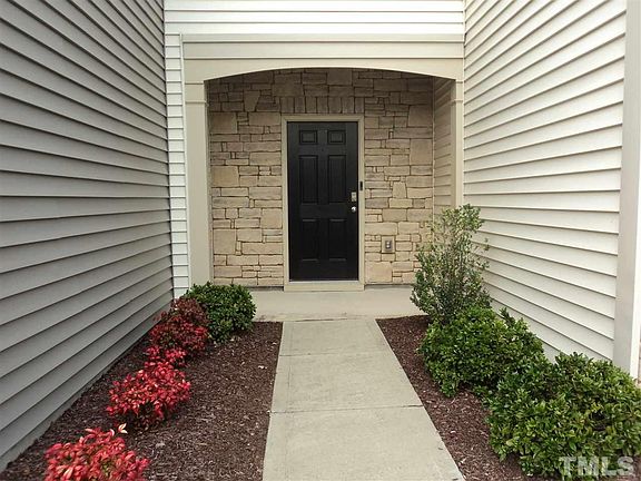 2nd image of 132 Comptonfield Dr