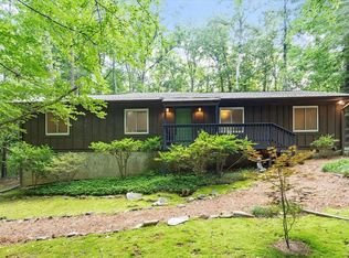 1403 Meadow Ln, Chapel Hill, NC 27516