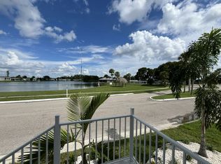 735 Pirates Rest Rd N, Fort Myers, FL 33917