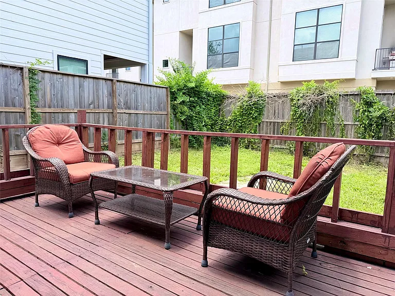 4224 Marina St — Photo 17