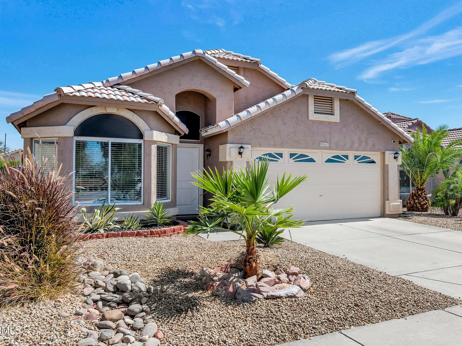 3 bed, 2.0 bath, $2,700 — Photo 2