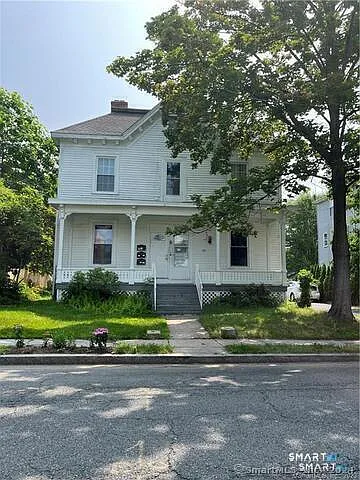 172 Beacon St #2
