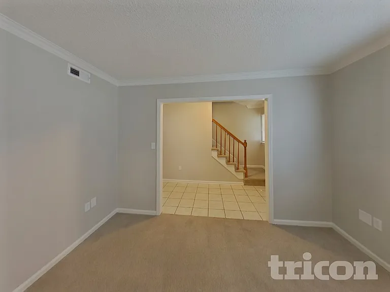 7400 Palmetto Ct — Photo 16