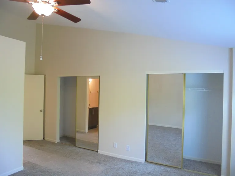 1454 Walnut Hill Ave — Photo 15