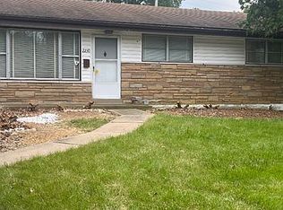 2230 Hollis Dr, Saint Louis, MO 63136