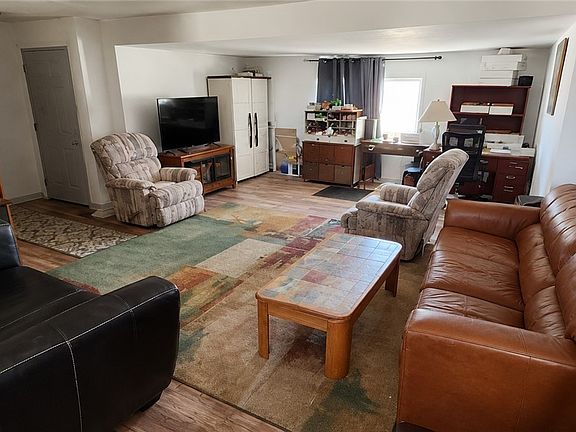 3rd image of 1731 Meier Dr