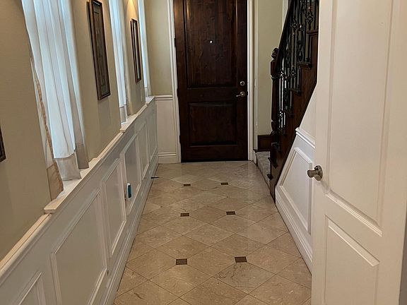 2nd image of 523 Elizabeth Ave APT B