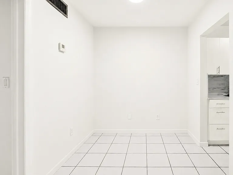 223 Antilla Ave — Photo 5