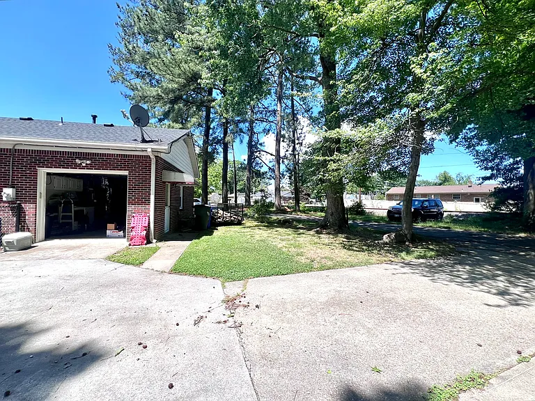 1544 Kilmer Ln — Photo 36