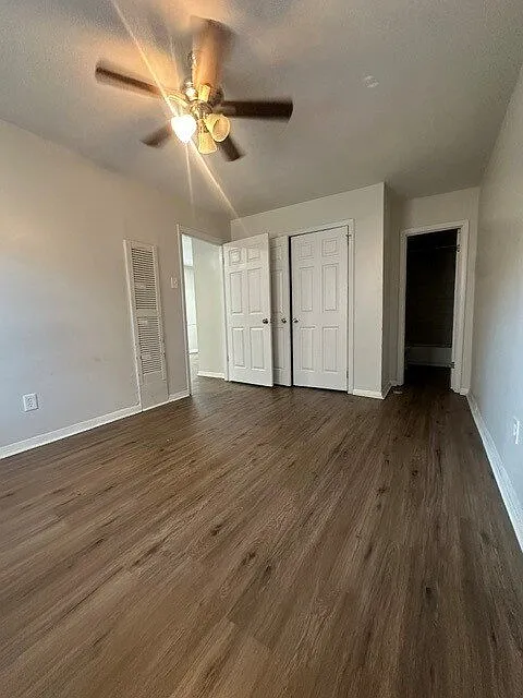 Studio, 1.0 bath, $850 — Photo 4
